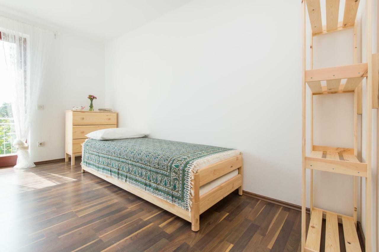 Casa Flora 3-Minutes' Walk From The Beach Новиград Экстерьер фото