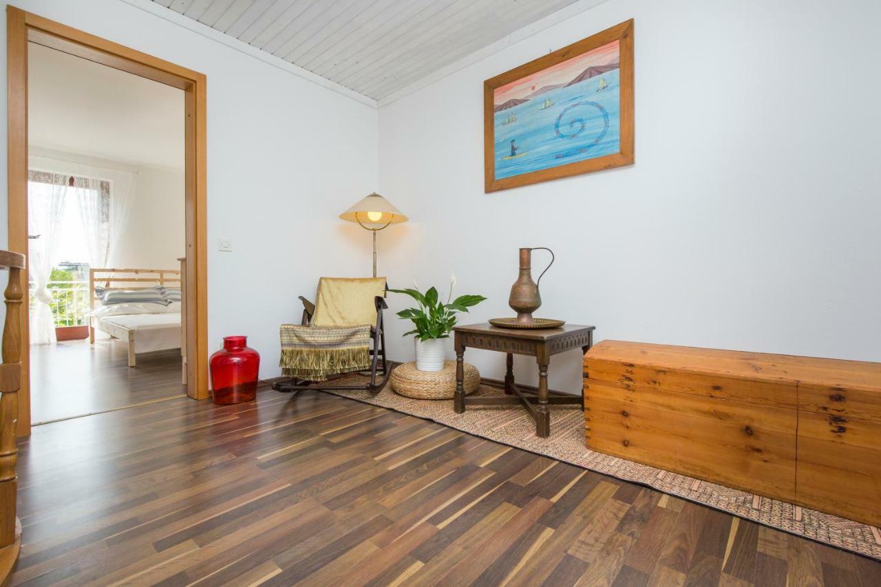 Casa Flora 3-Minutes' Walk From The Beach Новиград Экстерьер фото